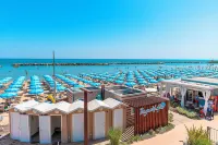 Hotel Cola Frontemare