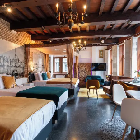 Charming Suites Jan Zonder Vrees