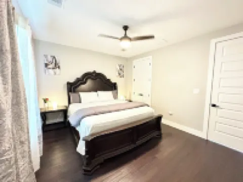 5 bedroom house near COTA AUS