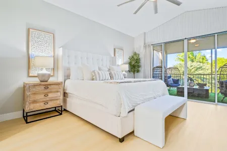 New! the Resort Life at Casa Mar Oceanview Villa - the Largest Pool in the Keys! Отели рядом с достопримечательностью «Dolphins Plus - Key Largo»