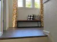 Modern Home in Downtown Sumner, WA, 34 mi from Lumen Field Hotels in Sumner