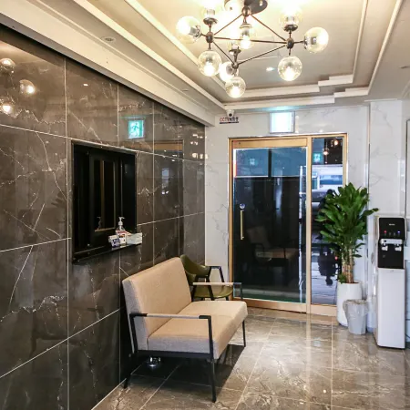 Danyang Hotel Dozen Отели рядом с достопримечательностью «Пещера Косу»