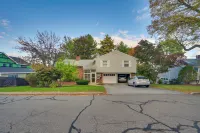 Train to Boston! Cozy Apartment in Winchester - Apartments