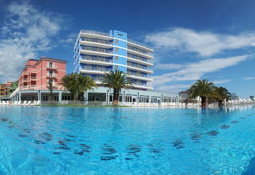 아이 포치 빌리지 수영장