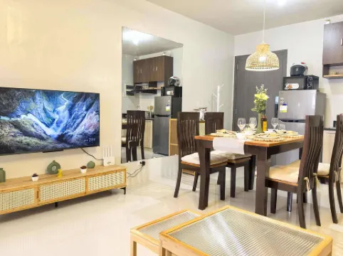 Cozy Studio with Balcony in Palawan Smart Lock, Near Airport, Netflix, Free Wifi