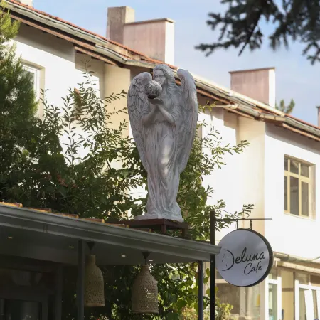 Deluna Ümitköy Suite Отели рядом с достопримечательностью «Центр Билькент»