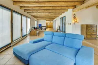 Perfect For Groups! Socorro Home Near NM Tech