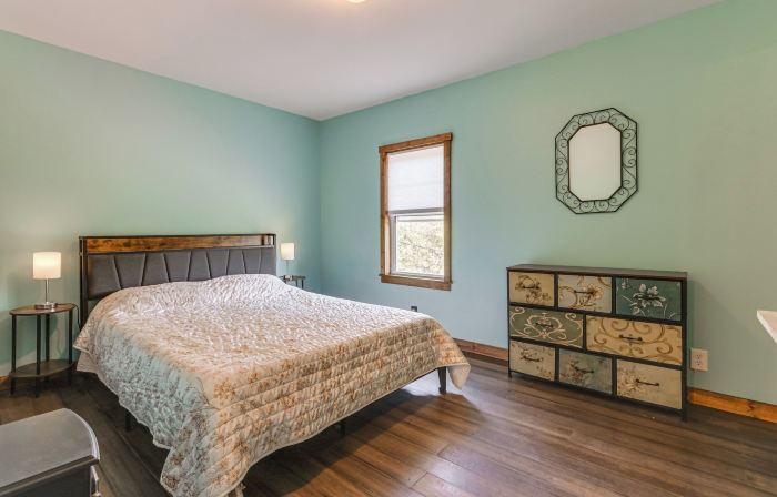 3 Mi to Blackwater Falls: Peaceful Retreat w/ Deck