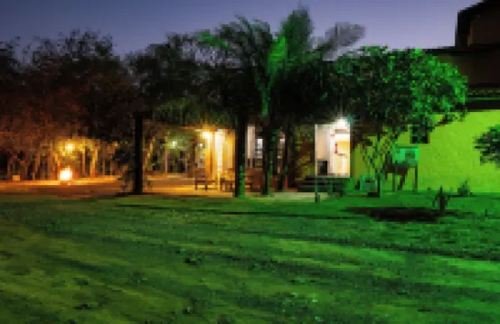 阿拉庫安旅館 酒店