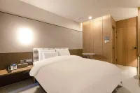 H-Avenue Hotel Geomdan New Town