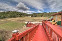 Updated Mtn View Studio w/ Loft - Near River! - Homestays
