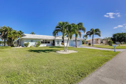 Spacious Punta Gorda Home w/ Private Pool & Views! - Bãi đậu xe