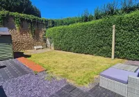 Cosy 2BR House on Quiet Street Hotels in Daybrook