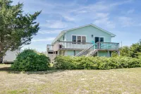 Charming Surf City Beach House - Walk to Ocean! - balcony