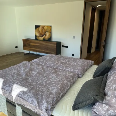 Luxury Villa with far-reaching views between Schenna and Meran. Extraordinary!