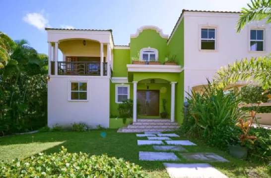 เซเรนิตี้ วิลลา - บาย เซนเบรก โรงแรมใน