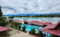 Danau Poso Resort - piscine