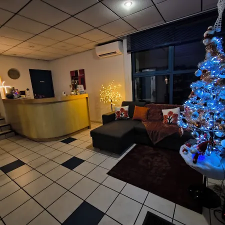 Hôtel le Laury's-hôtel Calme Proche de Rodez Avec Parking privé Gratuit