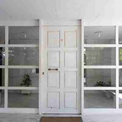 Seaside Elegance Brand New 2BD Luxury Stay Others