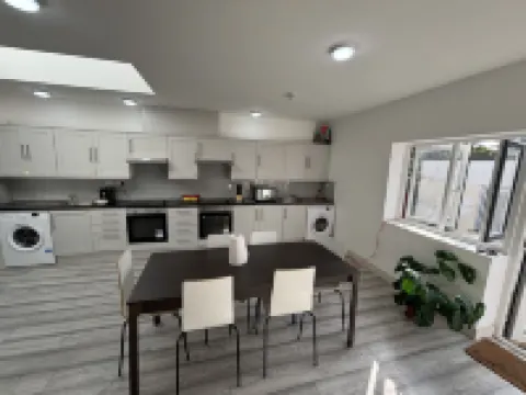 Streatham Rooms Hotels in Mitcham