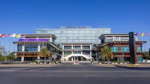 Crowne Plaza Phnom Penh by IHG (Former VM Hotel)