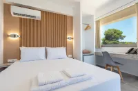 Airscape Hotel Free Shuttle from Athen's Airport - parking