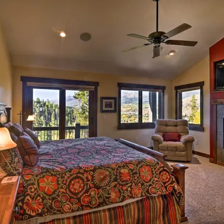 6 Mi to Slopes: Breck Home w/ Hot Tub & Game Room