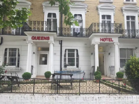 OYO皇家公園酒店 鄰近貝斯沃特爾的酒店