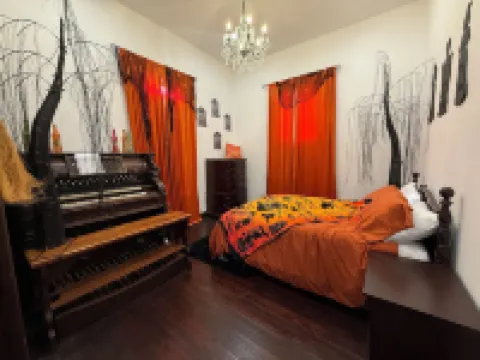 Plenty of Space to Relax! Near Turner Falls and Crossbar Ranch. Sleeps 6