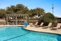 La Quinta Inn & Suites by Wyndham Dallas Arlington South - Rooftop Pools