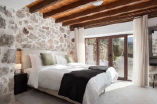 Parnassus Woodstone Chalets- N1- N2- N3