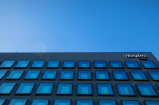 Hampton by Hilton Wroclaw Airport Hotel a 