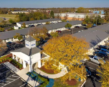 Suburban Studios Mentor - Cleveland Northeast Hotels in Mentor