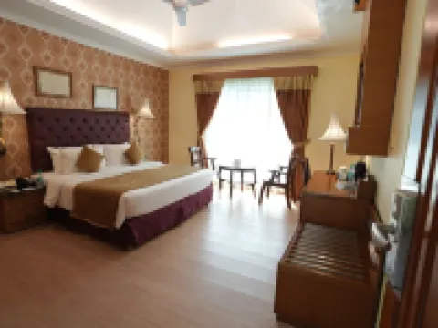 Saj Earth Resort & Convention Center , Kochi Hotels in Kochi