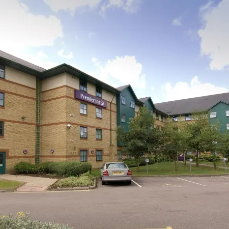 Premier Inn Luton (Airport)