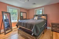 Downtown Retreat w/ Grill, Fire Pit & Wet Bar - Pet friendly