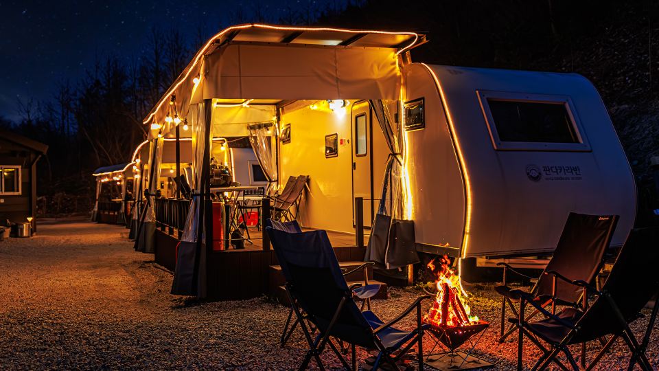 Wanju Forest Naeum Caravan & Pension