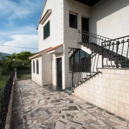 Apartment Ana with Private Pool