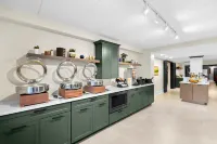 Latitude Suites Tinton Falls, Part of Unscripted by Hyatt - Morgenmad
