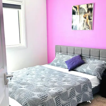 Modern 3BR Home Edmonton Near by Airport