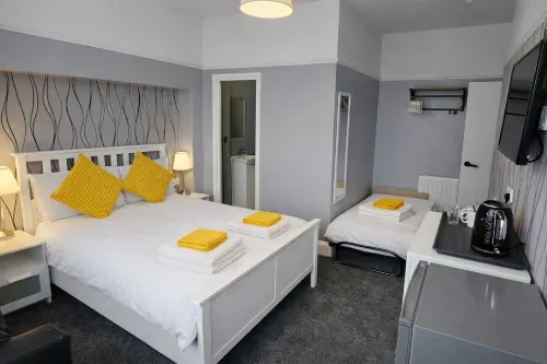 The Roslyn Guest House