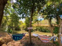Beyond Pub, Guest​ House & Hotel - С баром