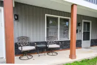 Charming 2BR Townhouse w Patio Walk to Main St - Kitchens