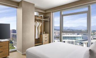 Conrad Los Angeles