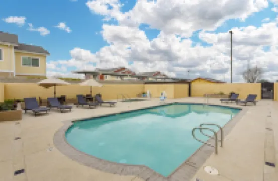 Best Western Plus Wasco Inn  Suites