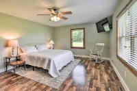 Pet-Friendly Woodsy Gem: 1/4 Mi to Chesapeake Bay