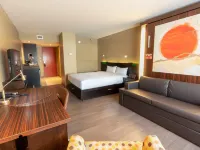 Hotel Must Отели рядом с достопримечательностью «Большая Аллея»