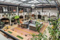 Socialtel Provenza Medellin Отели в г. 