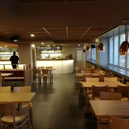 University Hotel Отели рядом с достопримечательностью «Прага 09»