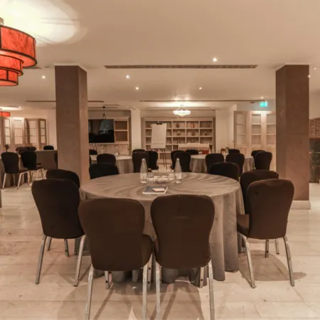 Hilton London Heathrow Airport Terminal 5